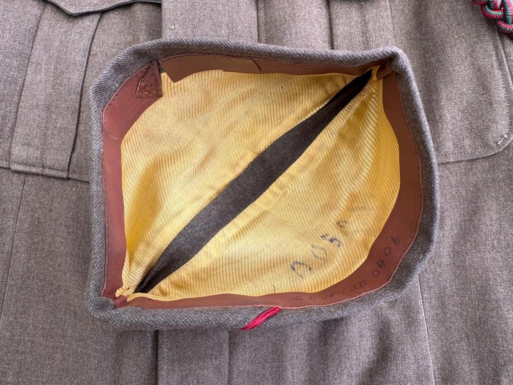 US WWII Glider Artillery Ike Jacket and Garrison Cap