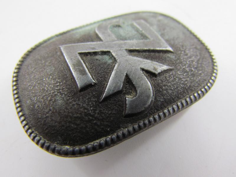 National Socialist Social Welfare (NSV), Broach