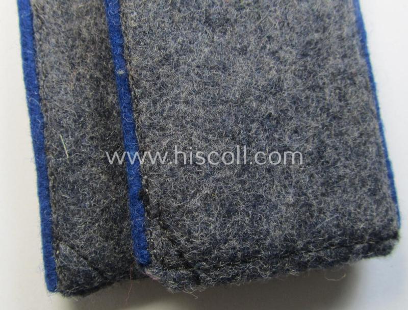 Attractive - and/or fully matching! - pair of WH (Luftwaffe) enlisted-mens'-type shoulderstraps as piped in the darker-blue-coloured branchcolour as was specifically intended for a: 'Soldat der Sanitäts-Truppen'