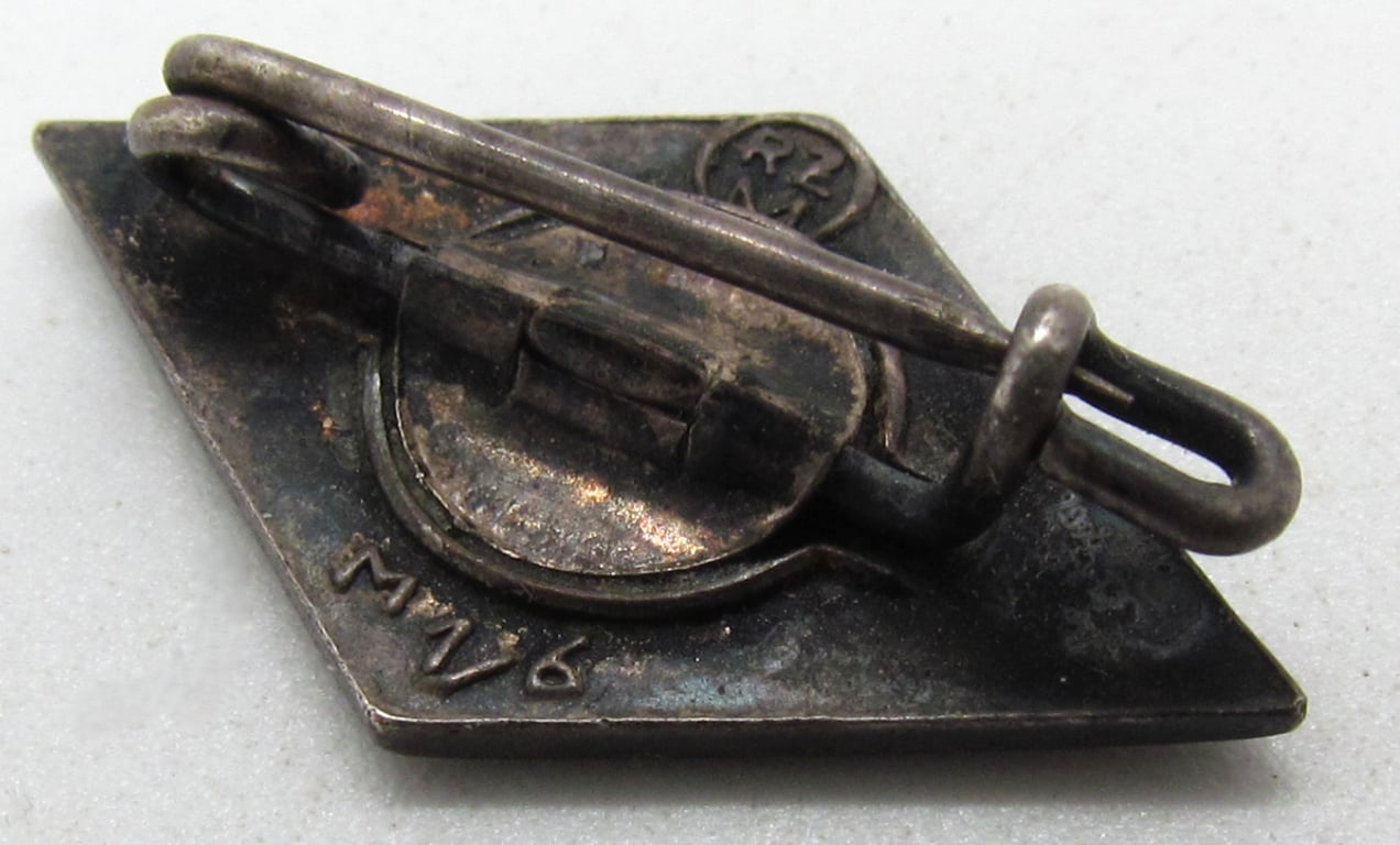 Hitler Youth Membership Badge – RZM M1/6