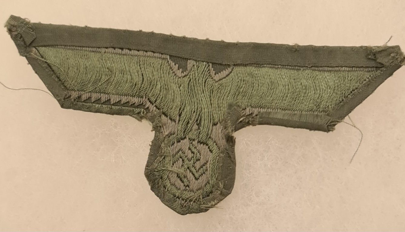 Heer  M40 pattern breast eagle