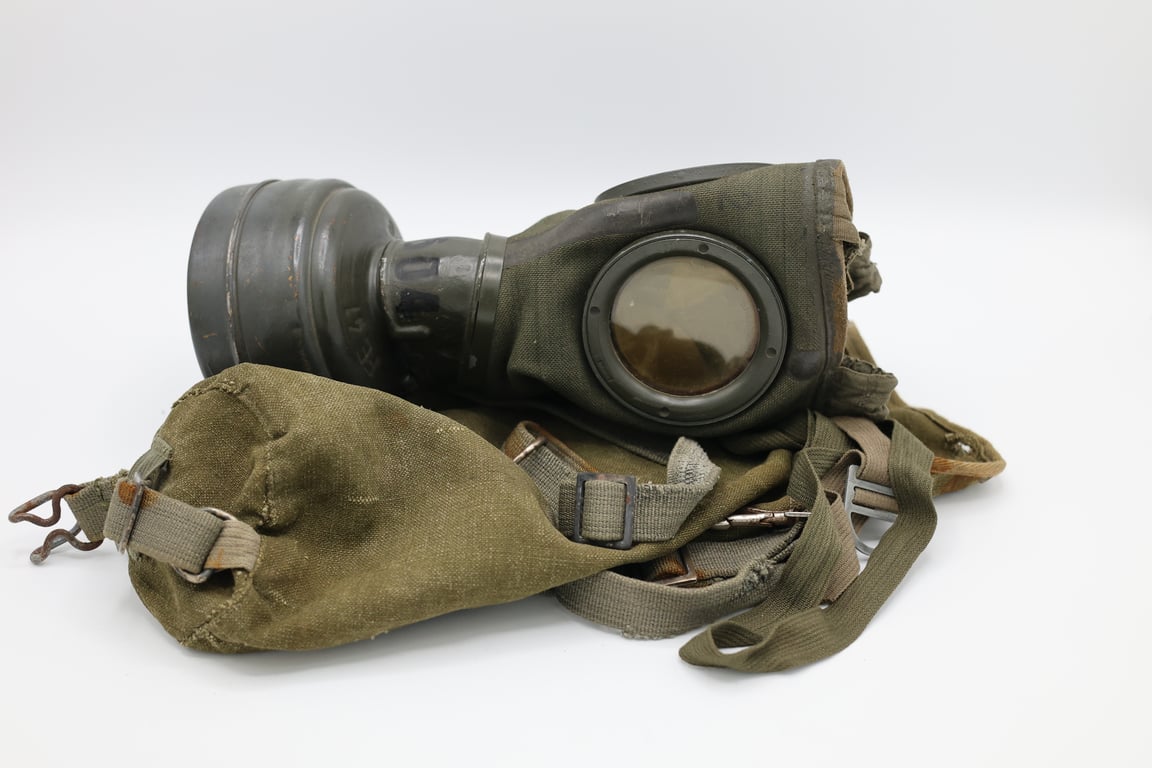 LW Paratrooper Gas Mask Carry Bag