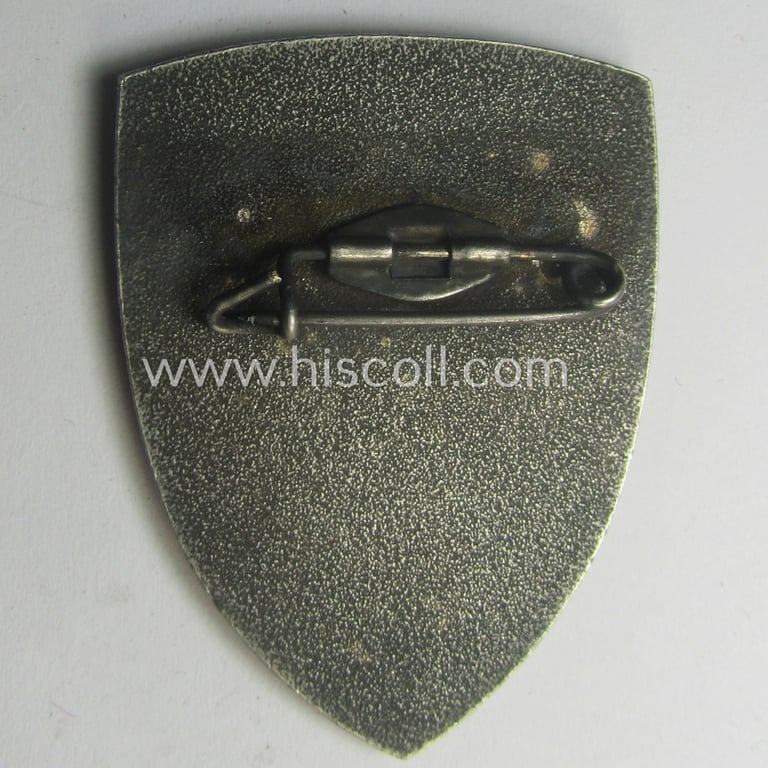 Commemorative, greyish-silver-toned N.S.D.A.P.-related day-badge (ie. 'tinnie') as issued to commemorate an N.S.D.A.P.-related meeting that is showing the text: 'Nur Einigkeit Macht Stark - Nürnberg - 29-10-33'
