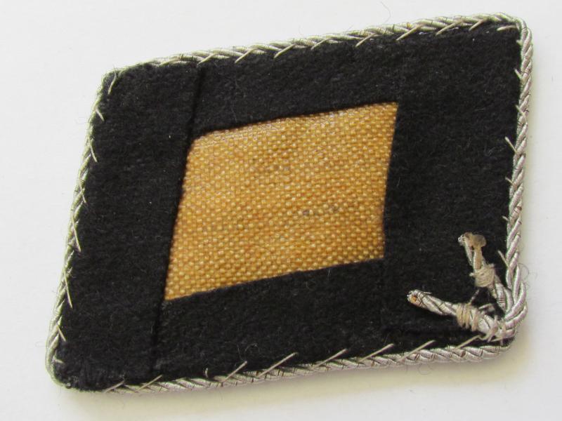 Waffen SS Obersturmführer collar tabs