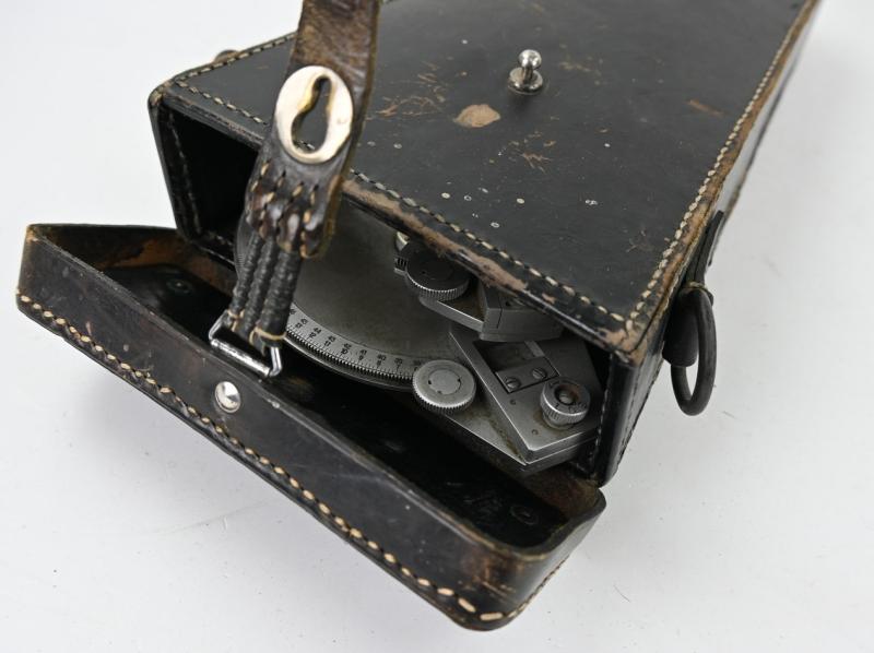 German WH Messdreieck 34 in Ersatz Pouch