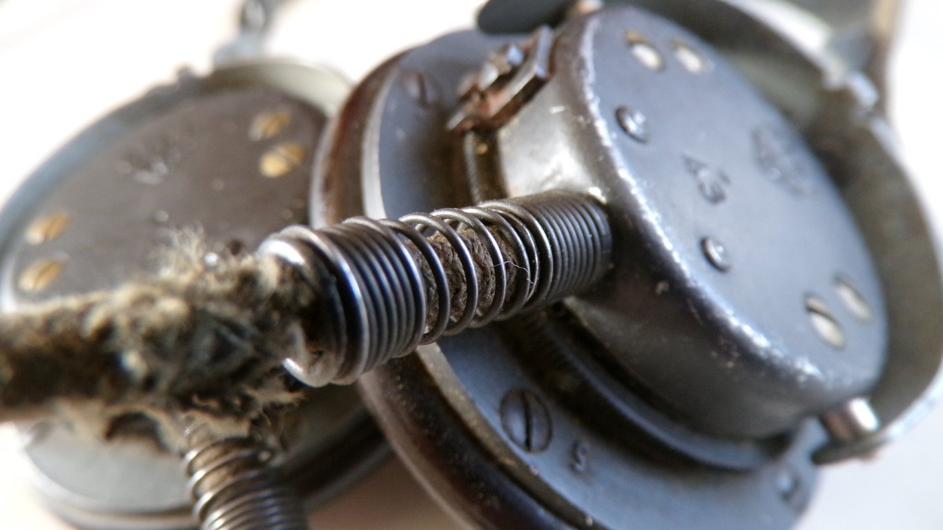 Wehrmacht Dfh. f. Field Radio Headphones