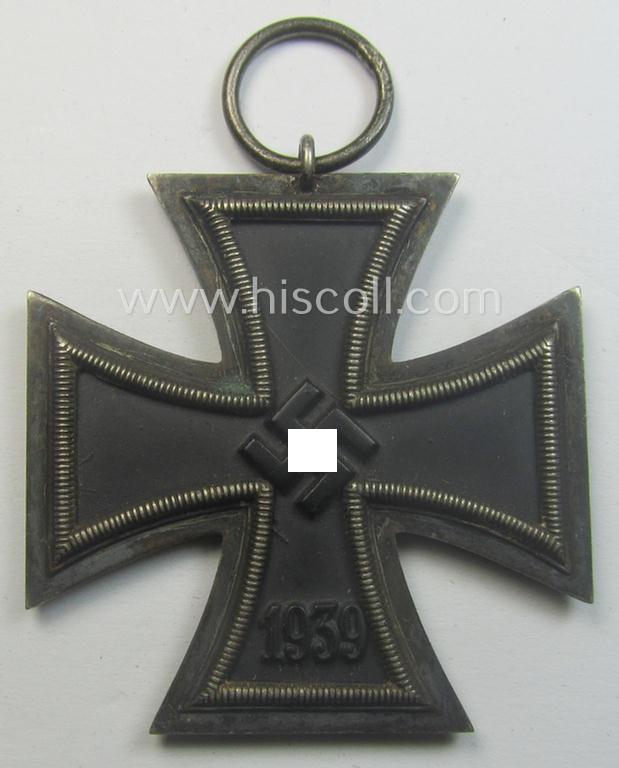 'Eisernes Kreuz II. Klasse' being a (typical) non-maker-marked example by a (by me) unidentified maker (ie. 'Hersteller')