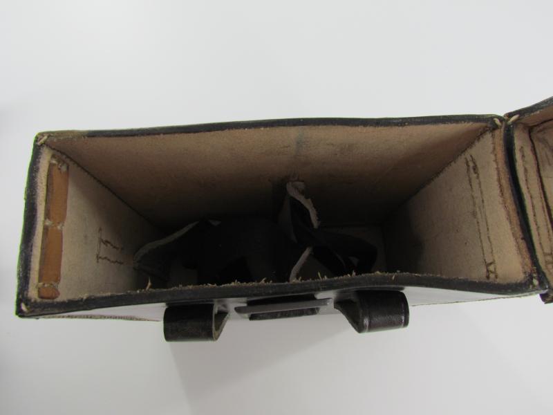Wehrmacht Brustmikrofon 33 in Original Pouch...Rare!