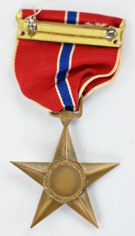 US WW2 Bronze Star set in Case