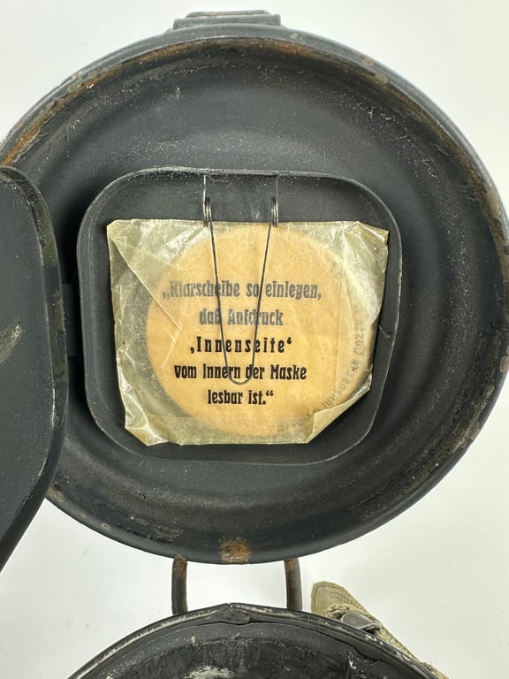 WW2 German Luftwaffe gasmask( short version)"Set"