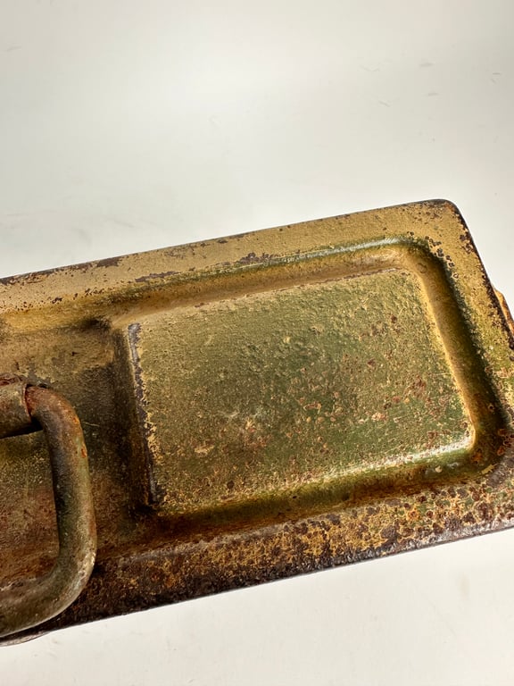 Rare MG34/42  "Werkzeugkasten" 3 tone normandie camo.