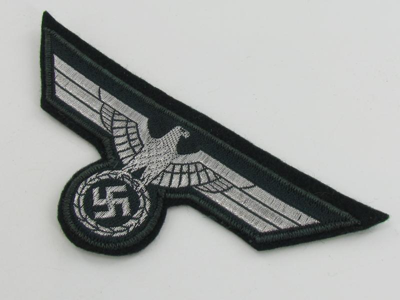 M38 army (Heer) ‘BeVo’ flatwire breast eagle