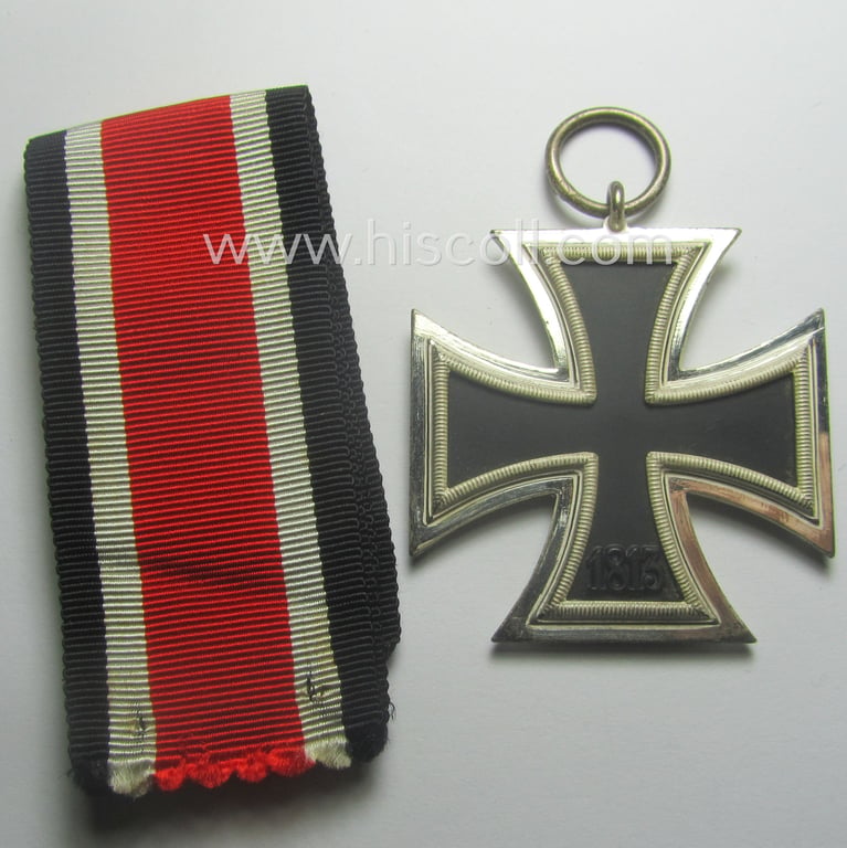 'Eisernes Kreuz II. Klasse' being a clearly maker- (ie. '100'-) marked example by the: 'Wächtler & Lange'-company