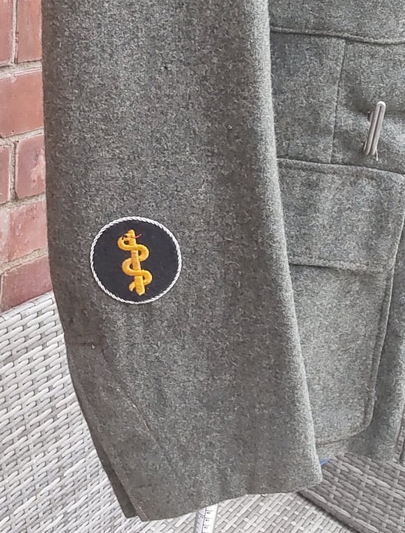 WW2 German M43 Army NCO Medics Combat Tunic