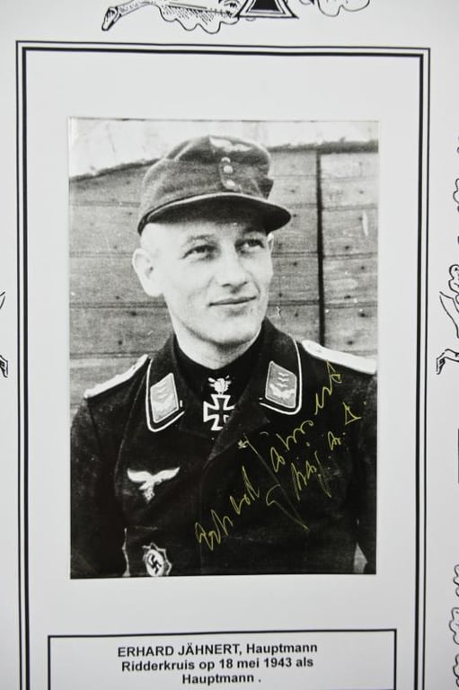 Signature of Luftwaffe KC-OLC&S Recipient 'Erhard Jähnert'