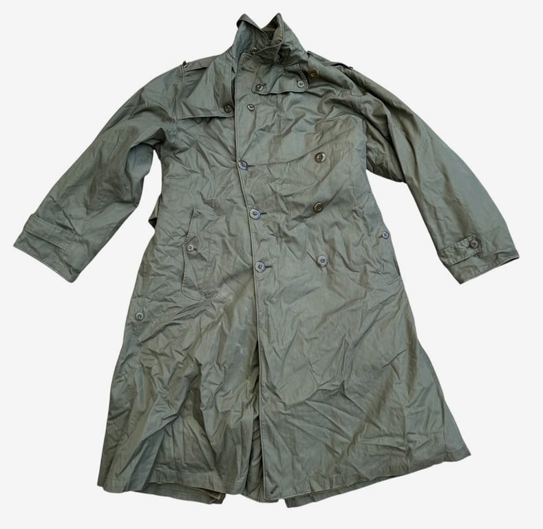 U.S. WWII Army Officer’s OD7 field overcoat / raincoat dated 1944