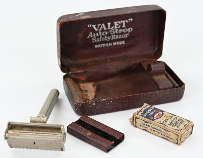 British WW2 Safety Razor Set