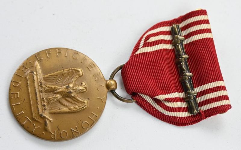 US WW2 Good Conduct medal with Bronze Clasp 5th Hitch