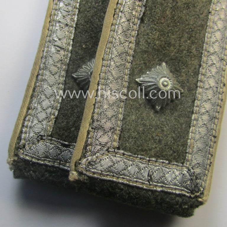 Pair of WH (Heeres) NCO-type (ie. 'M41- o. M43'-pattern) shoulderstraps: 'Feldwebel eines Infanterie-Rgts.'