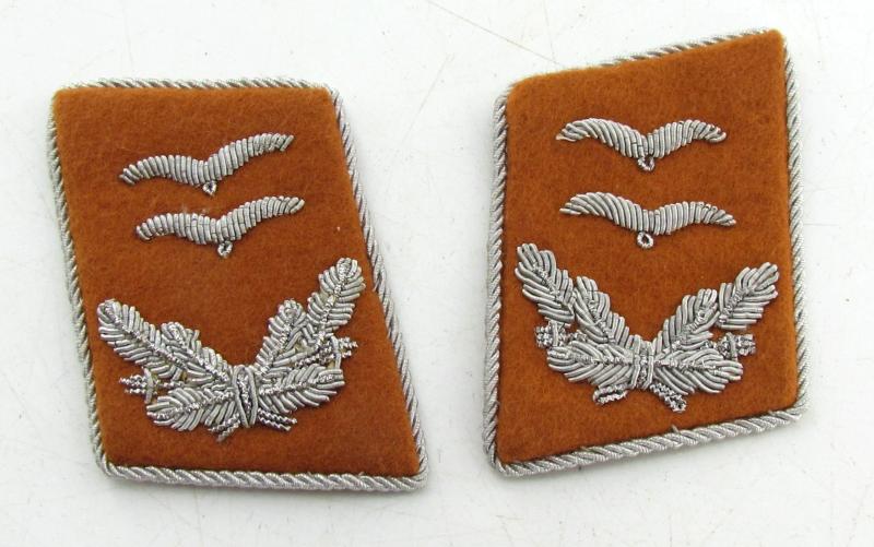 Luftwaffe Nachrichten Collar Tabs "Oberleutnant ".