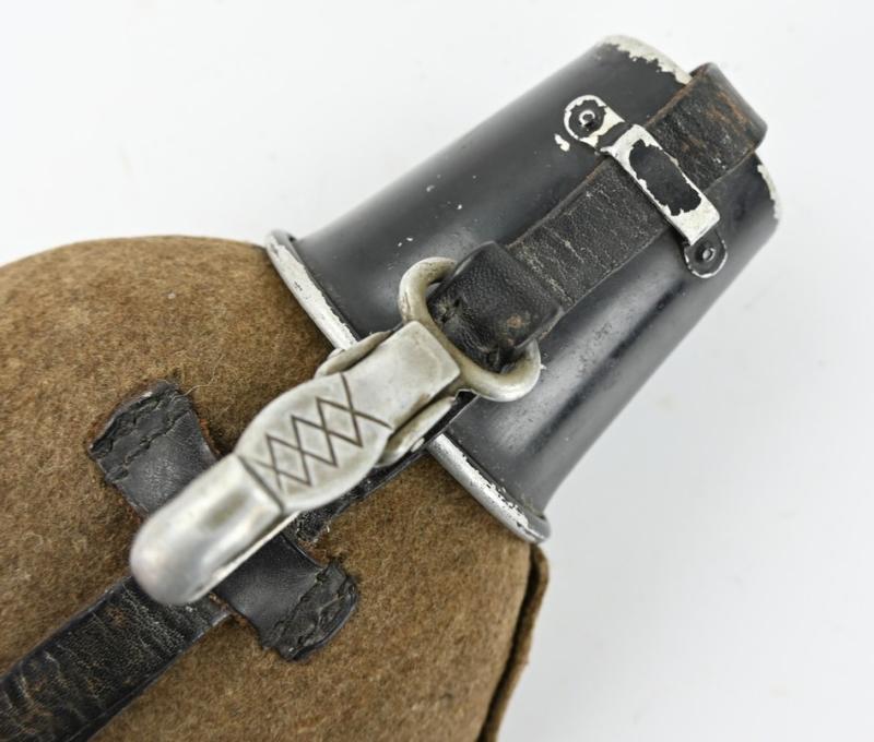 German WH M31 Canteen 1 Liter Version