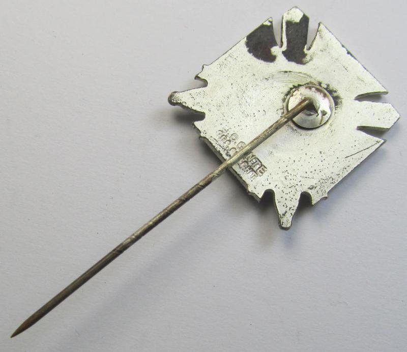 Attractive - and scarcely seen! - membership lapel-pin (or: 'Mitgliedsabzeichen') aka: 'Silberne Ehrennadel für 10 Jahre Mitgliedschaft im Reichstreubund ehemaliger Berufssoldaten (o. RTB)' being a maker- (ie. 'Gante - Berlin'-) marked example