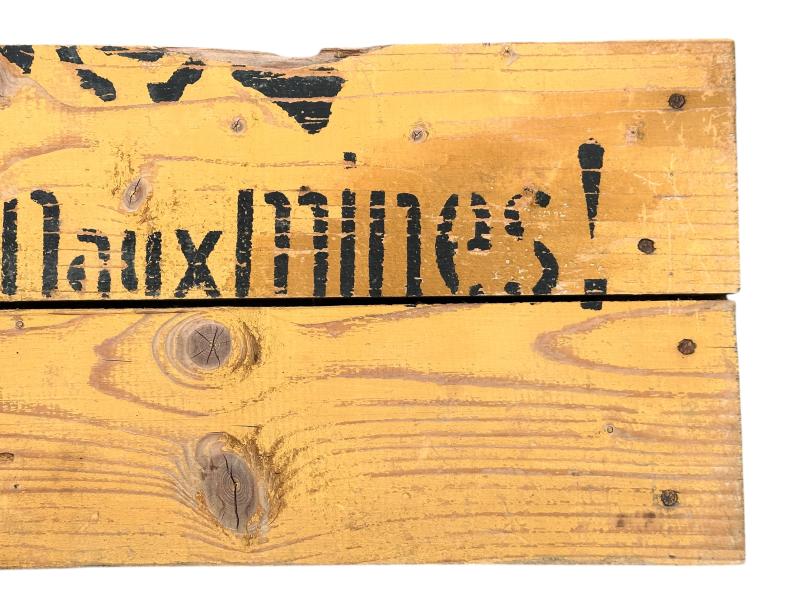 Wooden Sign 'Achtung Minen’