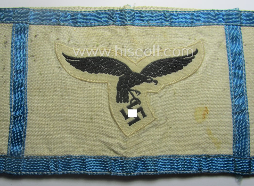 Superb, WH (Luftwaffe) armband (or: 'Dienst-Armbinde') as was (presumably) intended for (graduated-) staff-members serving within one of the air-force, officers'-cadet-schools