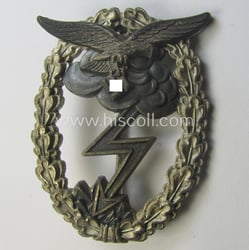 Mid- (ie. later-) war-period, zinc- (ie.'Feinzink'-) based version...