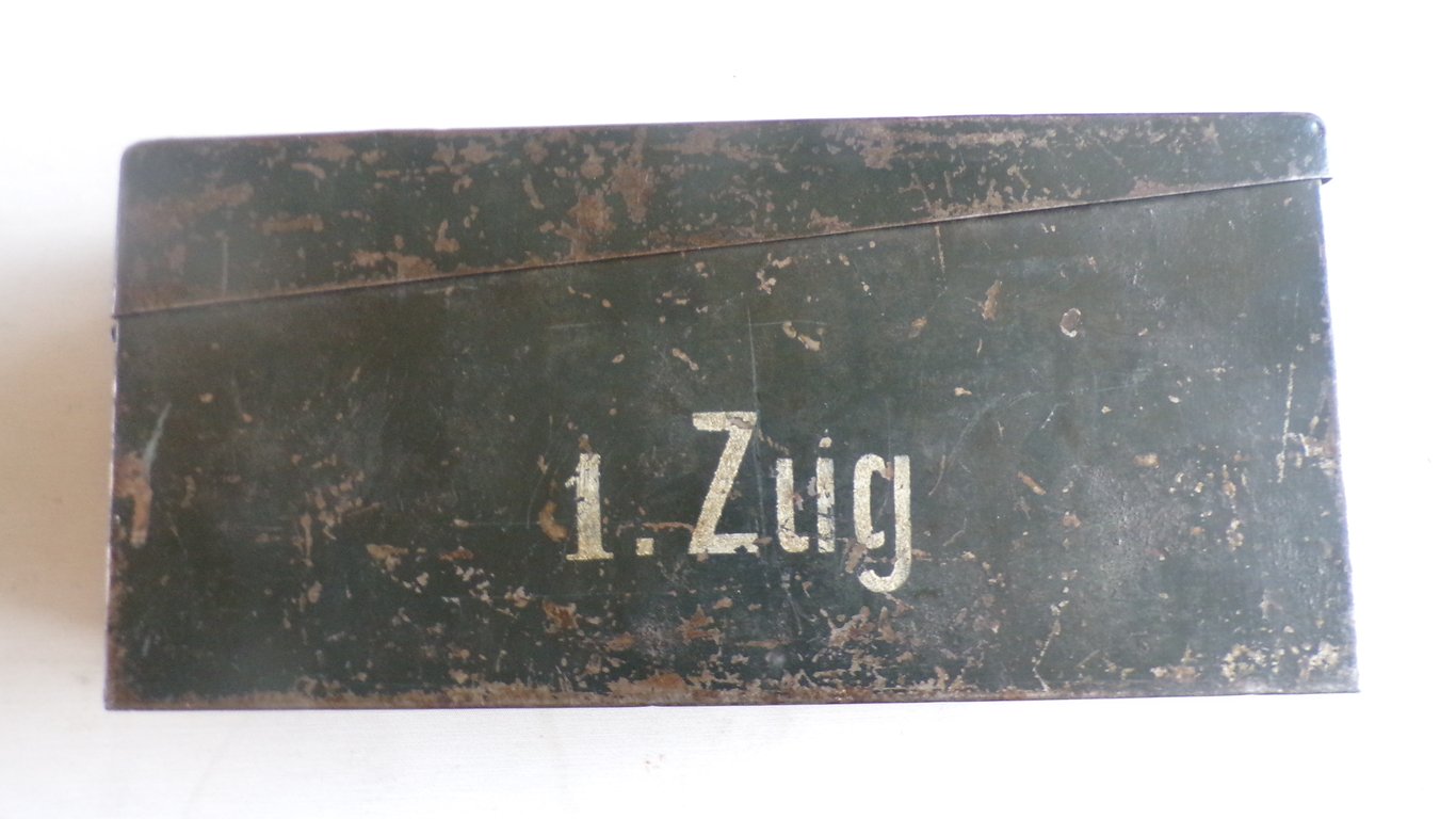Luftwaffe Blue MG Ammo Box 1. Zug brh 41