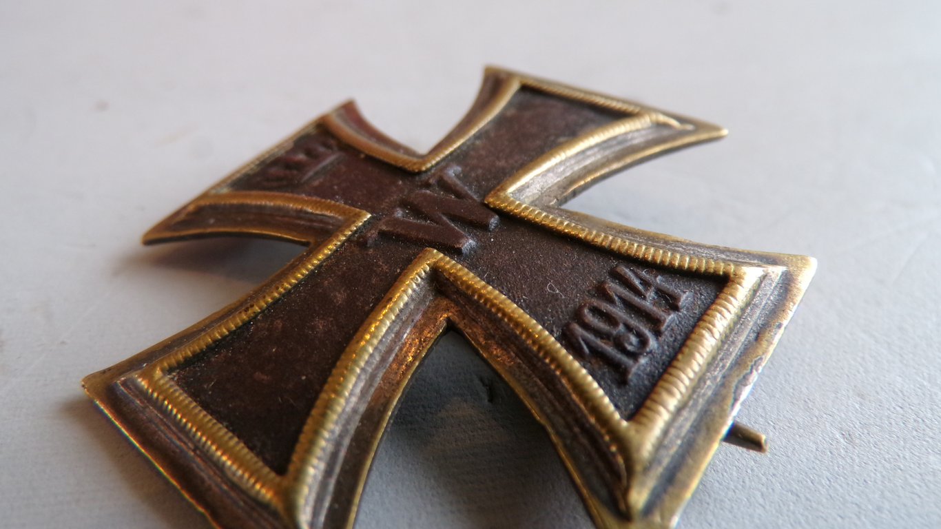 Imperial Curved Iron Cross 1st Class