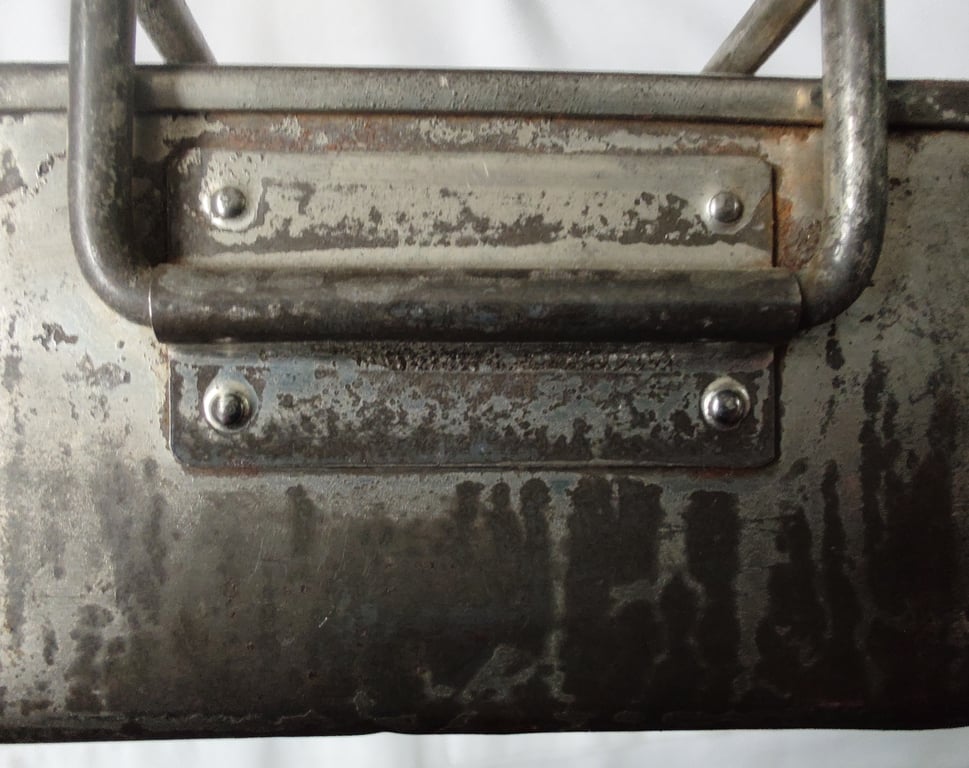 A pair of WW2 British Army messtins