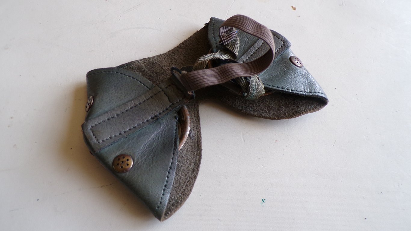 Leather Combat Sun/Dust Goggles