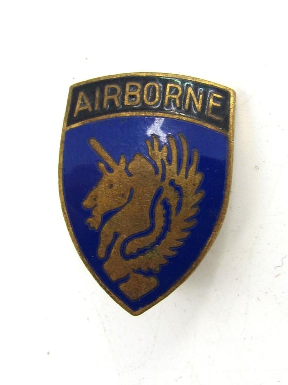 WWII US 13th AIRBORNE DIVISION Crest Insignia Pinback