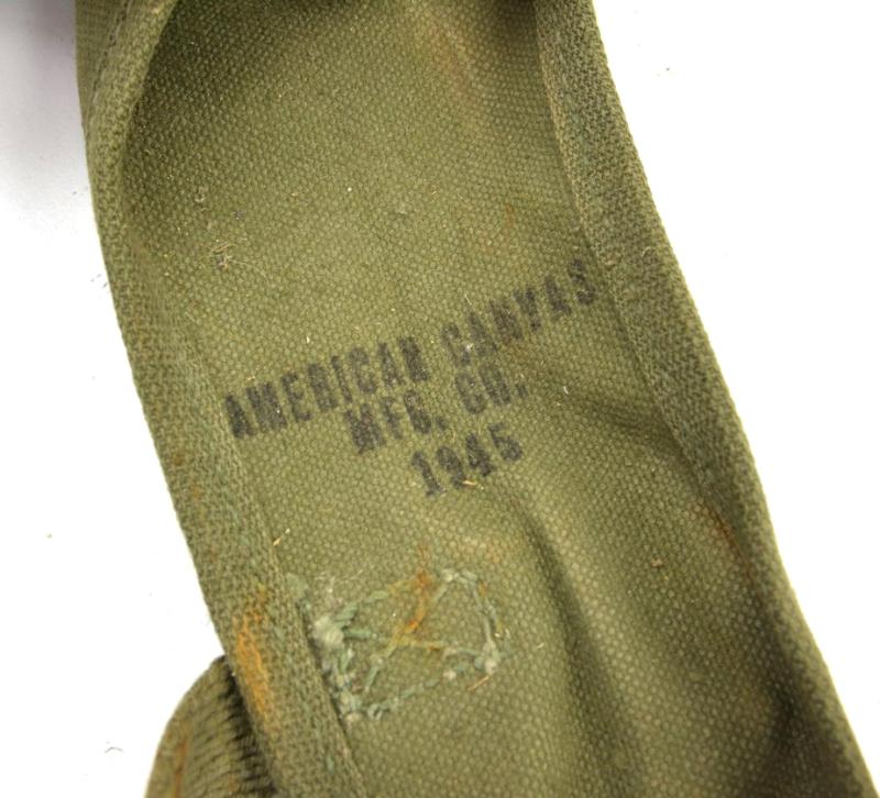 US WW2 M-1910 Pick-Mattock and carrying case