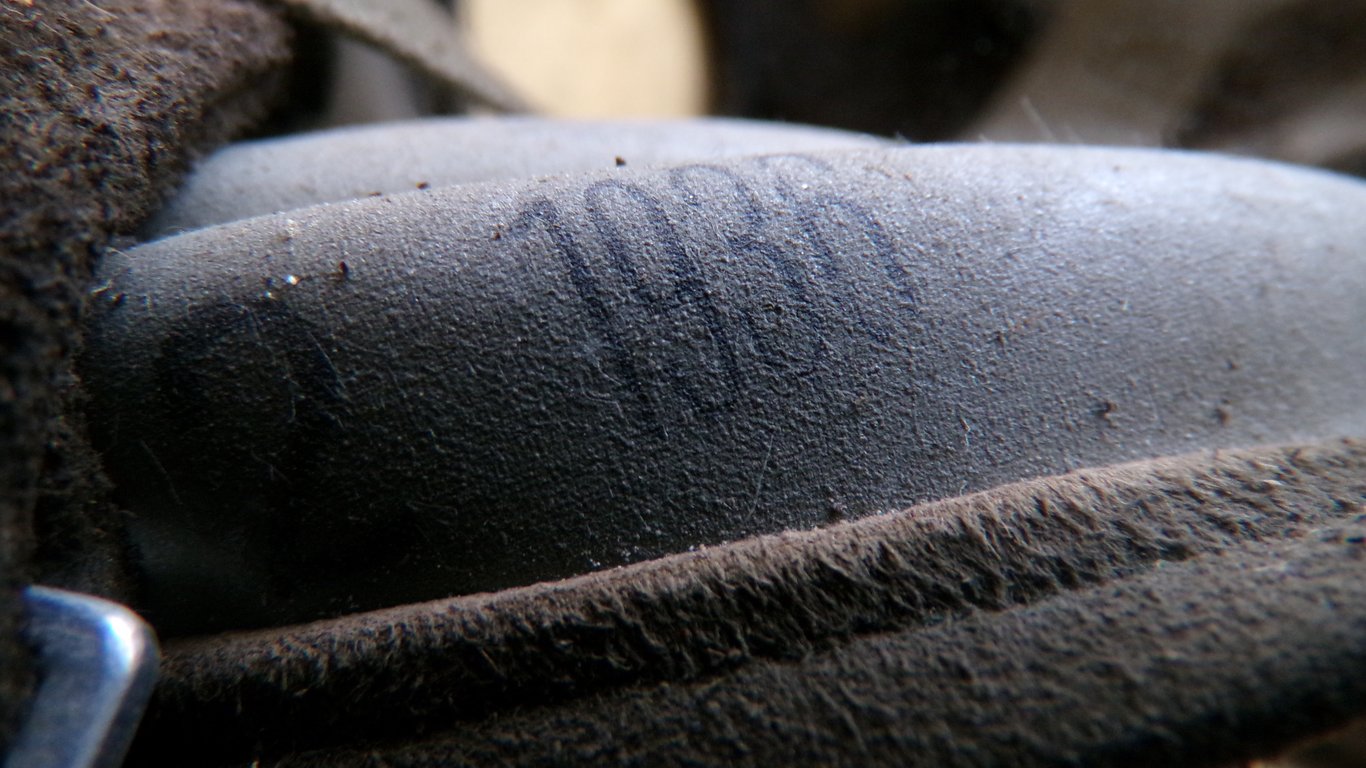 Wehrmacht M30 Gas Mask & Matching 1938 Canister