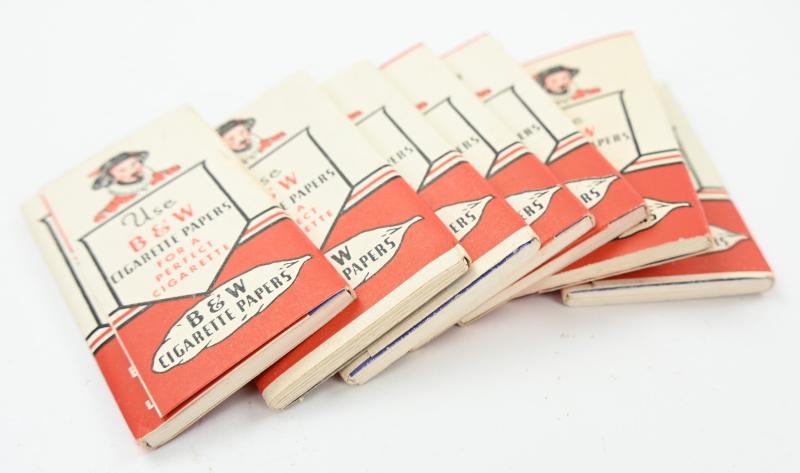 US WW2 B&W Cigaret Papers