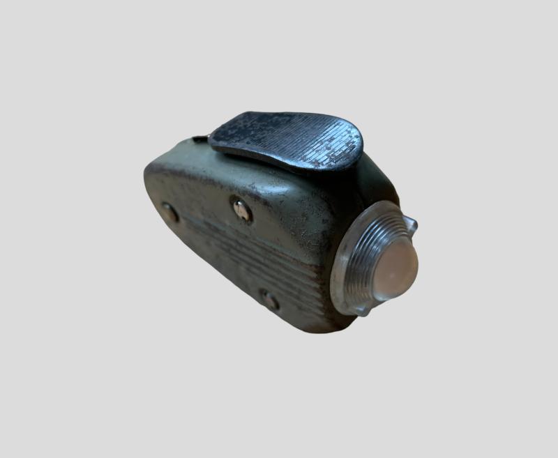 Dutch WWII Flashlight 'Knijpkat'