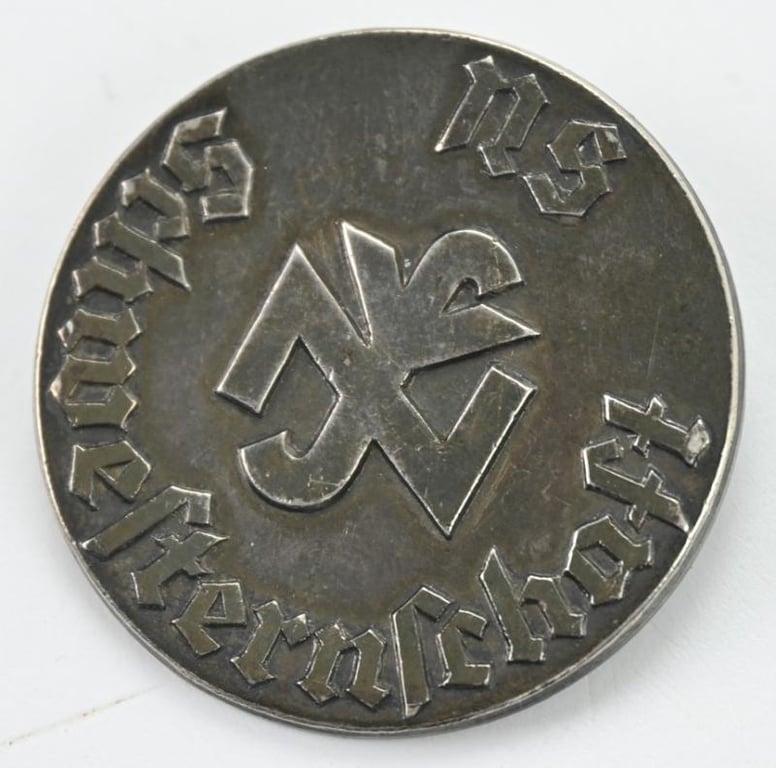 German NSV Schwesternschaft 800 Silver Brooch