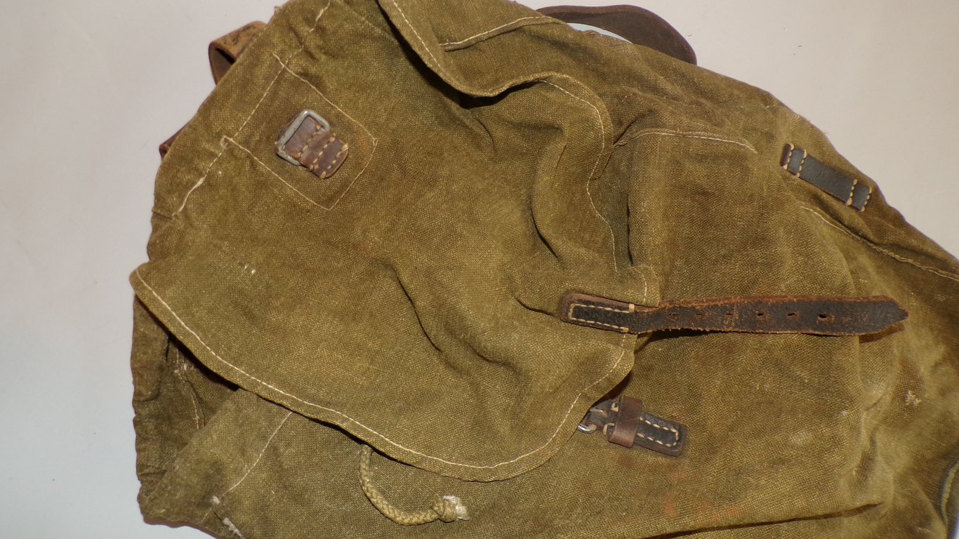 Wehrmacht / Waffen-SS M44 Artillery Rucksack