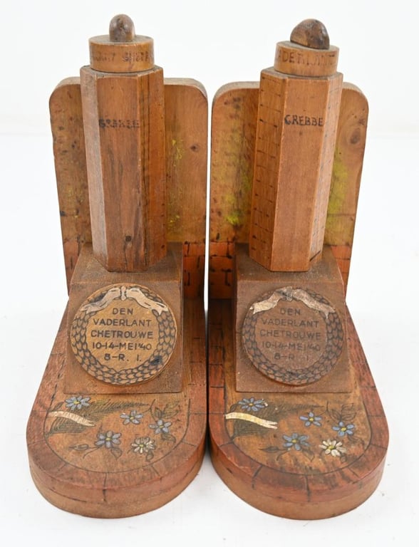 Dutch Remembrance 8.R.I. Book Shelf Supports