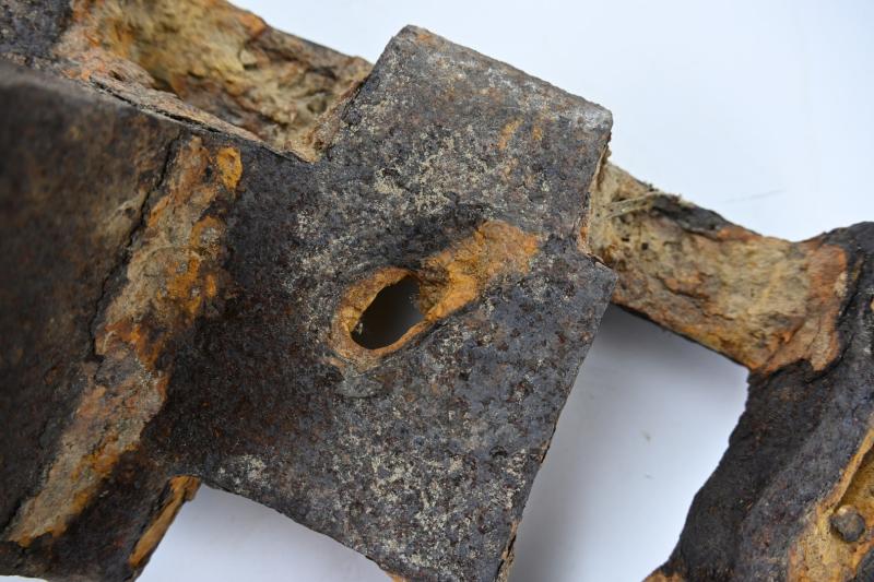 German WH/SS panzer IV Track Link with battledamage