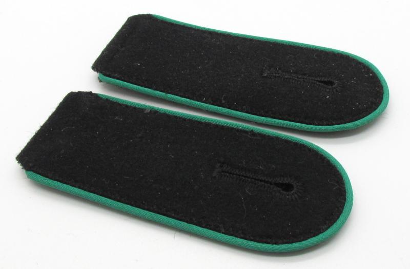 Waffen-SS mountain trooper ‘Gebirgsjäger’ EM/NCO Shoulder Boards