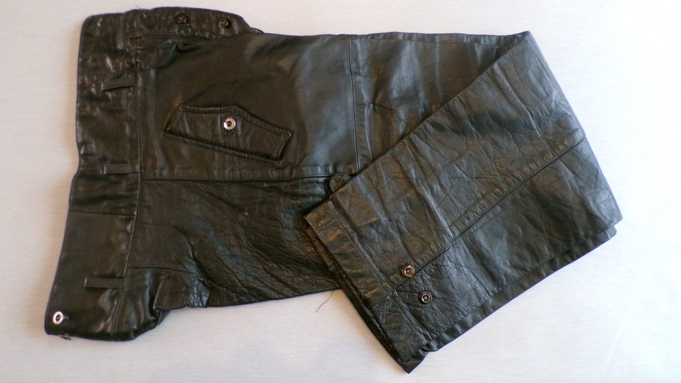 KM Mini-sub or Waffen SS panzer Uniform Part 2