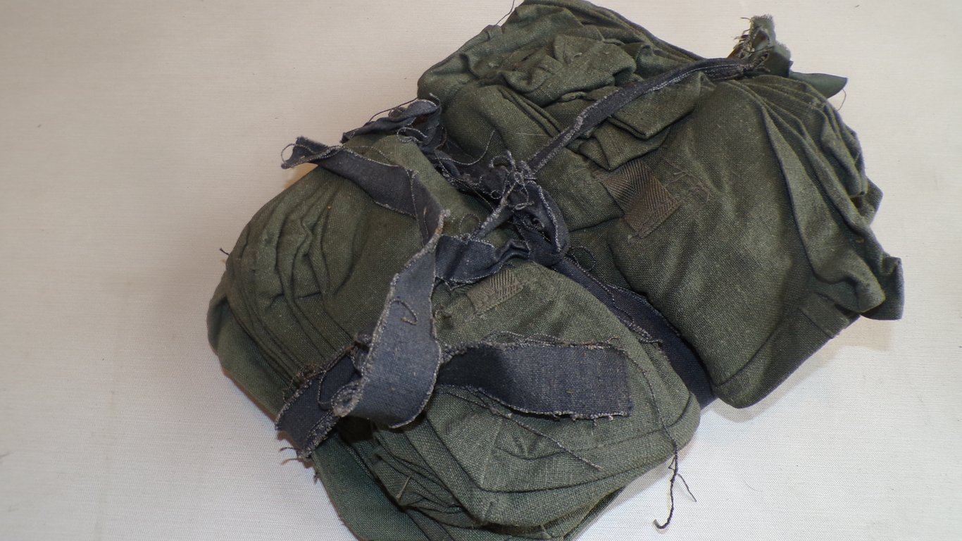 Unissued 1943 Feldgrau Gas Plane Pouch  nbg 43