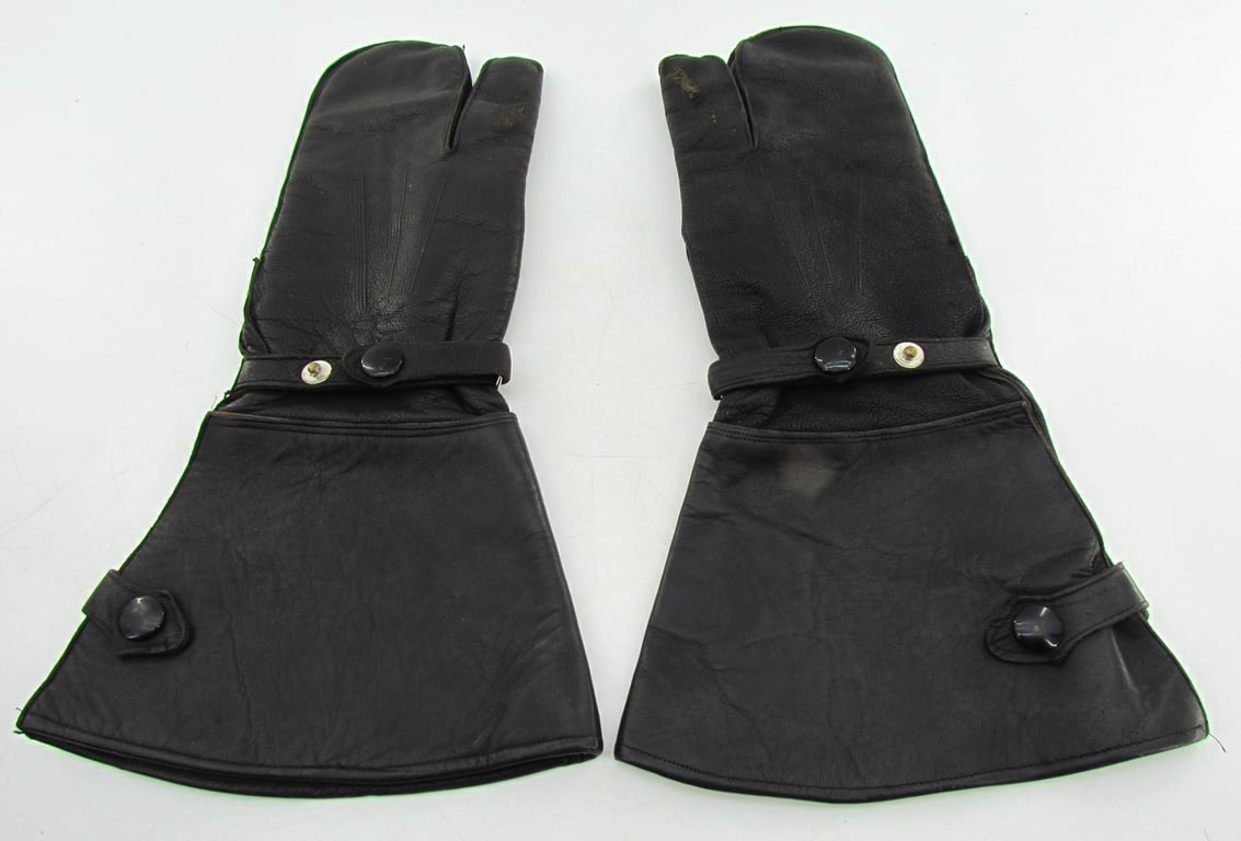 Early Luftwaffe Kradmelder Leather Gloves – L.B.A. 39 – Unit Marked