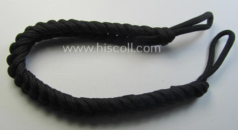 Attractive - and scarcely encountered! - HJ/DJ (ie. 'Hitlerjugend' etc.) so-called: 'leaders-lanyard' (ie. 'Führerschnur') as was intended for usage by a youth-member holding the rank of: 'HJ-Scharführer' (ie. 'DJ-Jungzugführer')