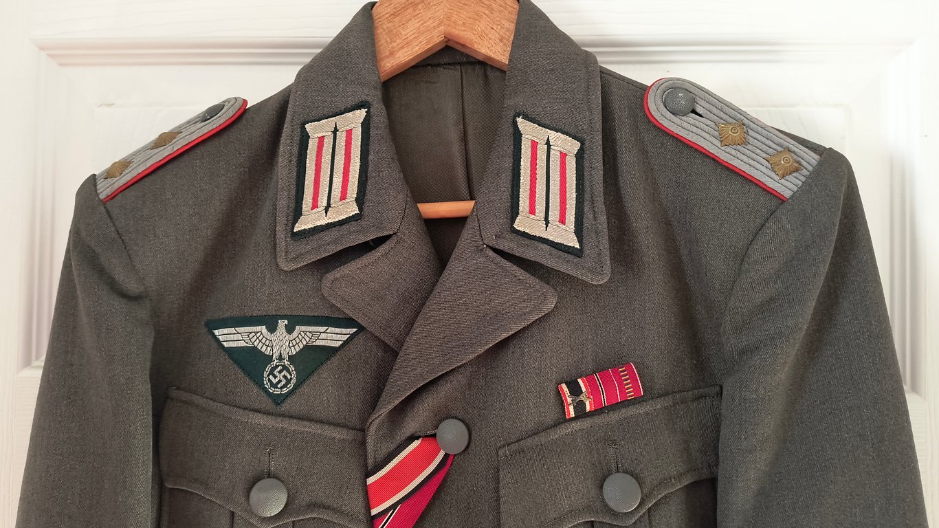 WWII Artillery Officer M44/45 short tunic