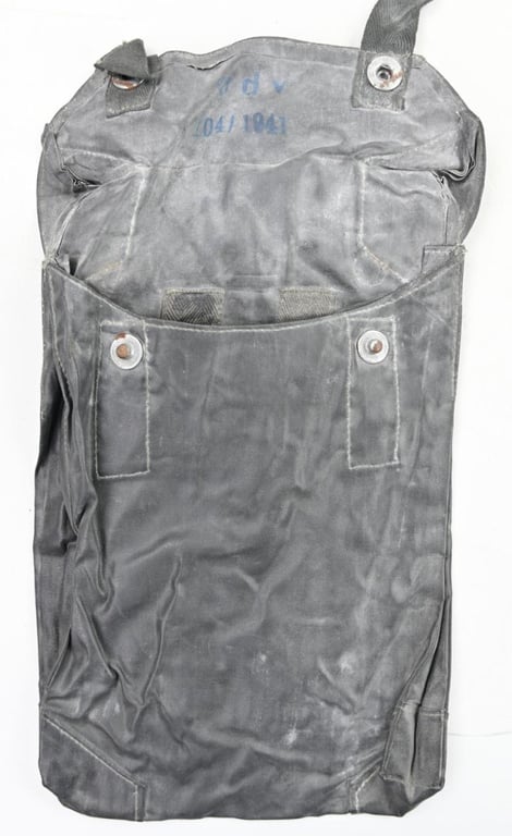 German WH M31 Gascape Pouch