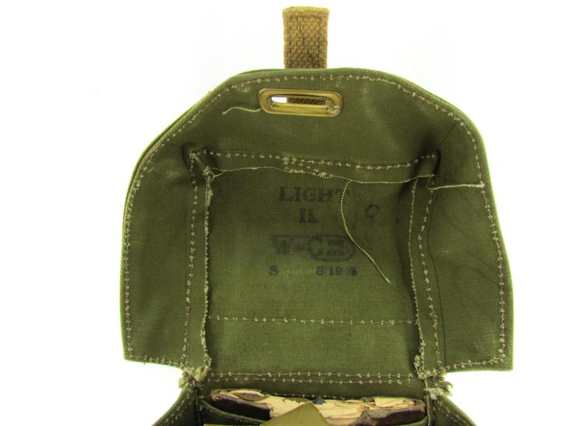 British WWII second model Gasmask Bag + Mask + contents 1943